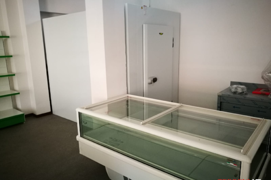 banchi frigo celle frigorifere scaffalature banco cassa (6)