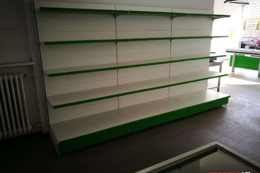 scaffalature negozio milano (5)