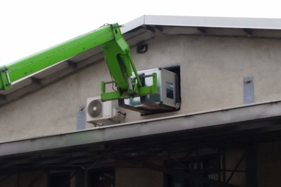 Montaggio motore di aspirazione x cappa (10)