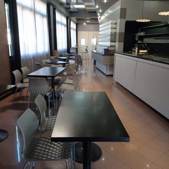 arredamento bar novara (5)